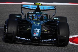 Současné vozy by uřídil i kuchař, říká Alonso k nové generaci monopostů